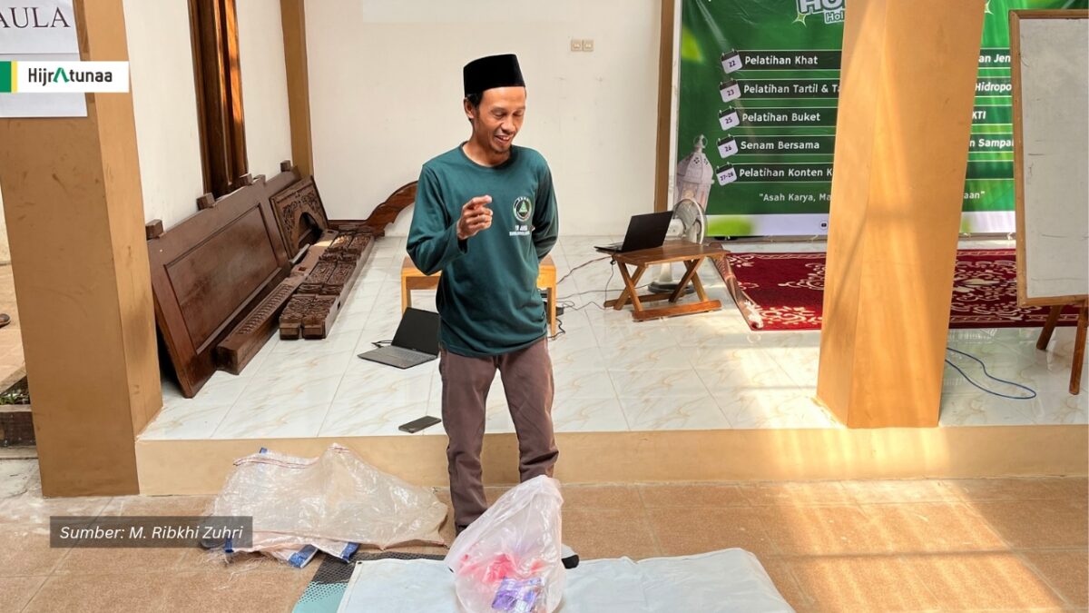 ‎Tak Cuma Kitab Kuning, Santri PP Al-Aziziyyah Kajen Digembleng Jadi Pelopor ‘Green Pesantren’  ‎
